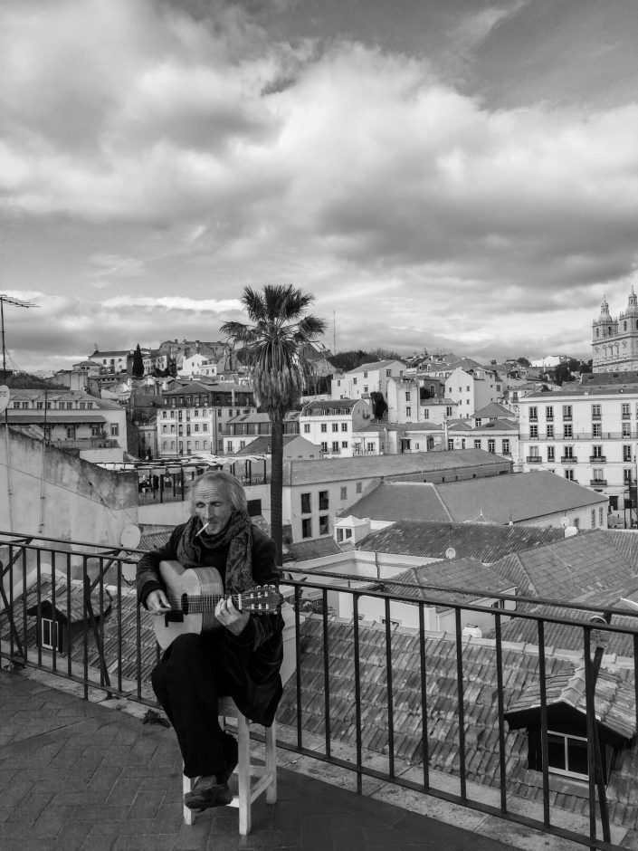 Lisbon Street musician