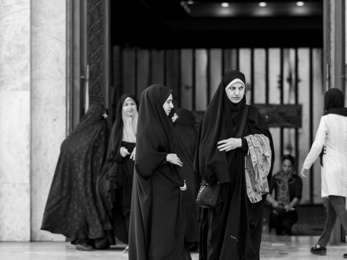 Women outside Imam Khomeini shrine