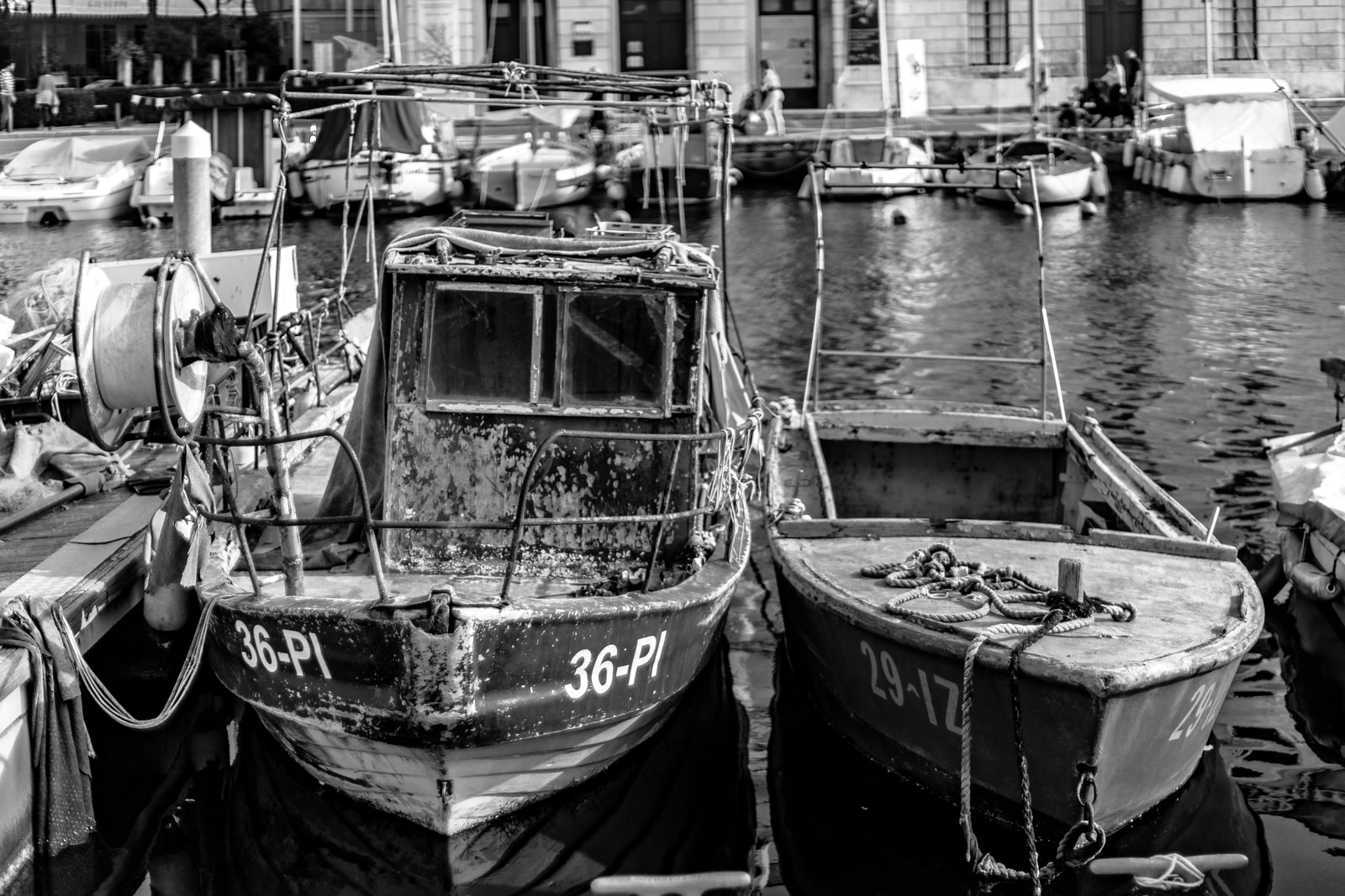 Diary - Fishermen's tools - Fishing boats in the pier