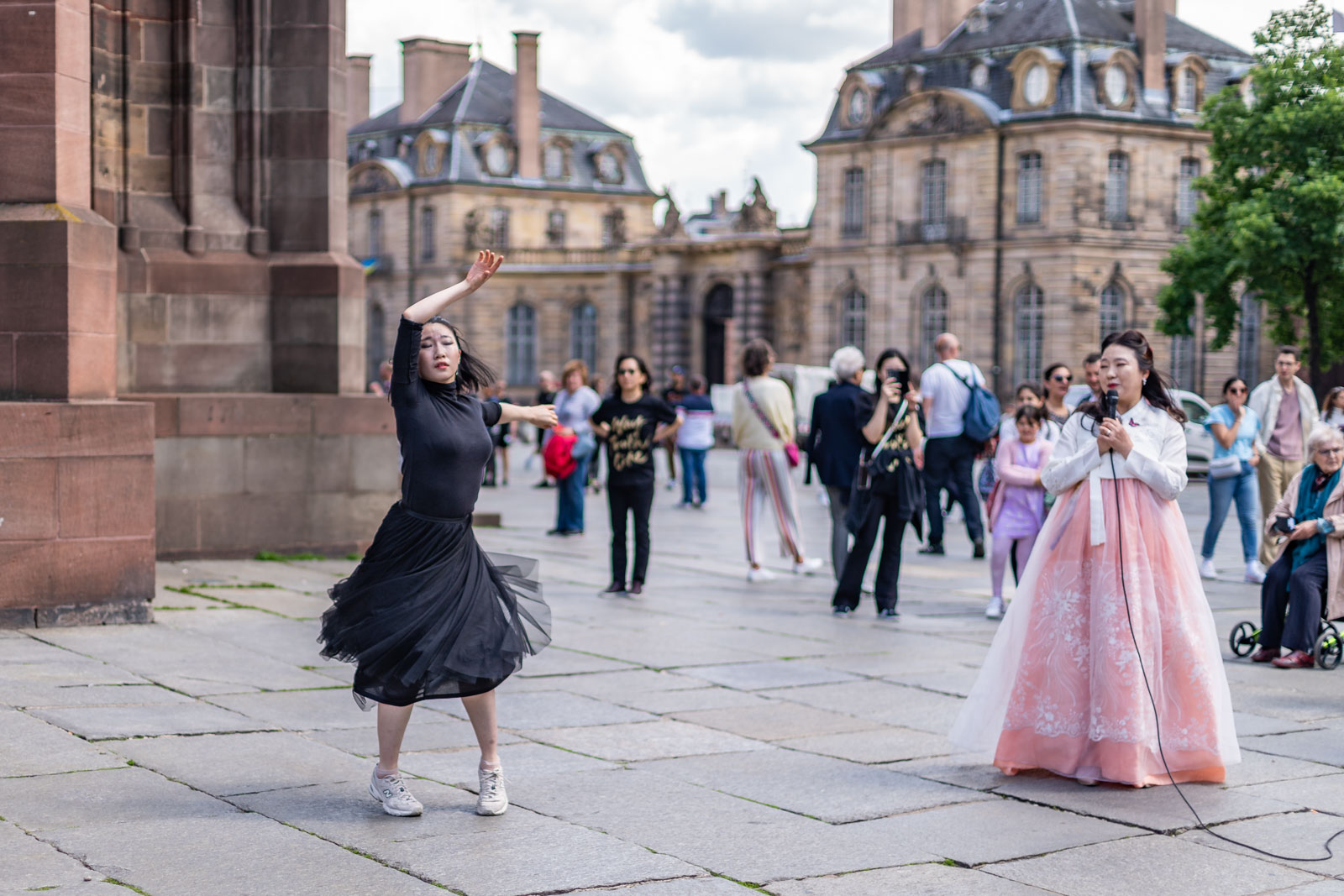 Becoming a mother - Korean dancer and her mother performing in Strasbourg