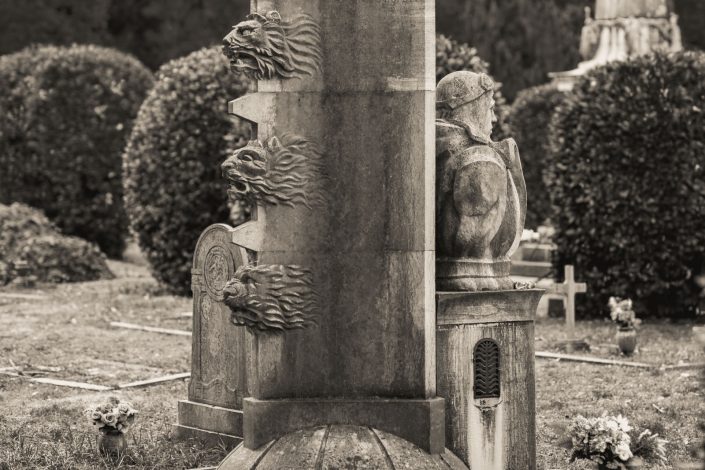 Grave with Lions